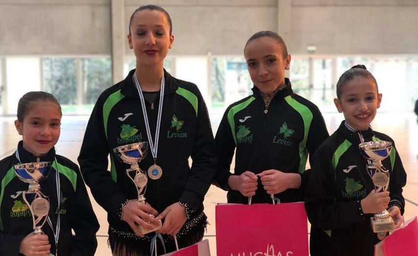 Patinadoras CPA Condado: Mar&iacute;a Miranda, Mara Amil, Noa Garc&iacute;a y Noa Movilla.