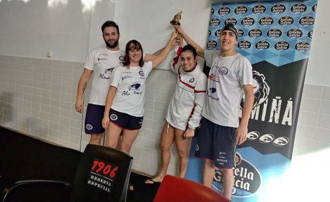 Relevo 4x50m. Estilos +80. R&eacute;cord gallego.  Fran Cobelo,  Paula Gonz&aacute;lez,  Fani Chamadoira, Denis Incutti