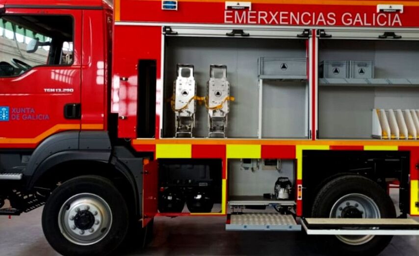 Los veh&iacute;culos cuentan con tracci&oacute;n integral 4x4 y con una cisterna de agua de capacidad de 3.500 litros de agua