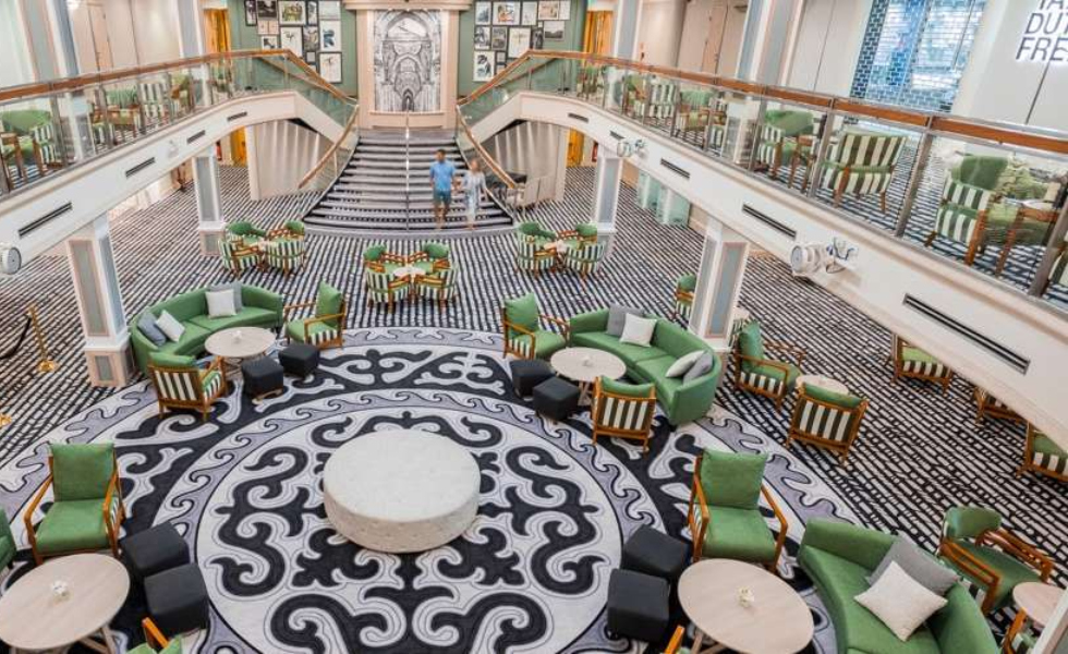 Imagen del interior del  Ambition