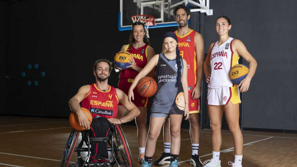 El mundo del fútbol y el baloncesto de Galicia, unidos contra el cáncer infantil