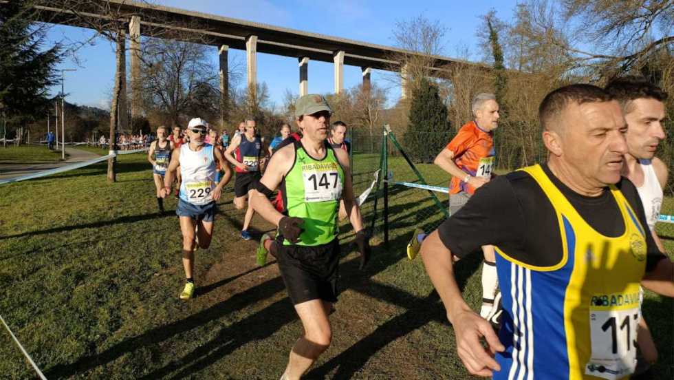 Casi 900 atletas cerrarán en Ribadavia los campeonatos gallegos de campo a través