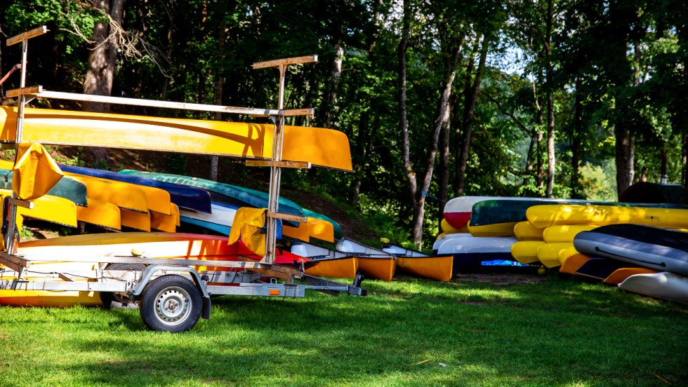 Aprobadas subvenciones por 600.000 euros a clubes deportivos de Pontevedra para furgonetas y remolques