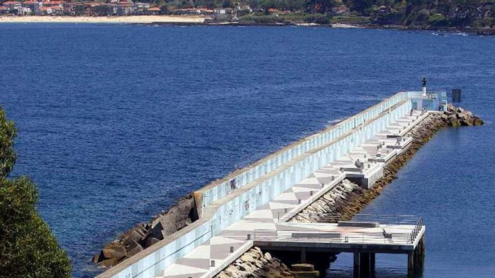 Baiona abre a la ciudadanía el proceso para decidir el futuro mural de A Doca