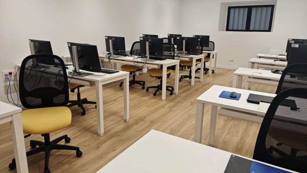 El aula CEMIT de Ponteareas amplía su oferta con horario libre, nuevos cursos y será centro examinador oficial