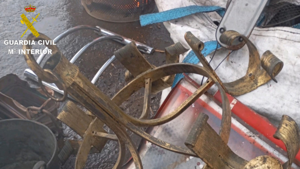 La Guardia Civil investiga a dos hombres por robo con fuerza y estafa