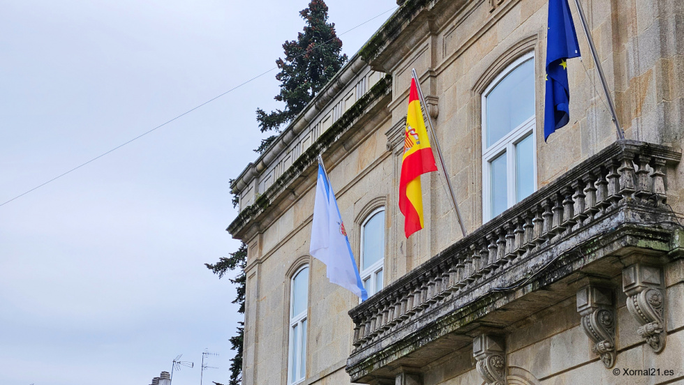 Ponteareas convoca un concurso de disfraces para adultos y subvenciones para comparsas de Carnaval