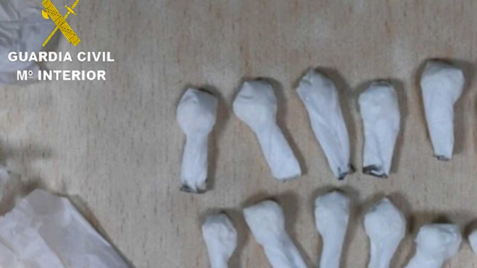 Detienen en Cangas a un hombre con cocaína y hachís ocultos en la ropa