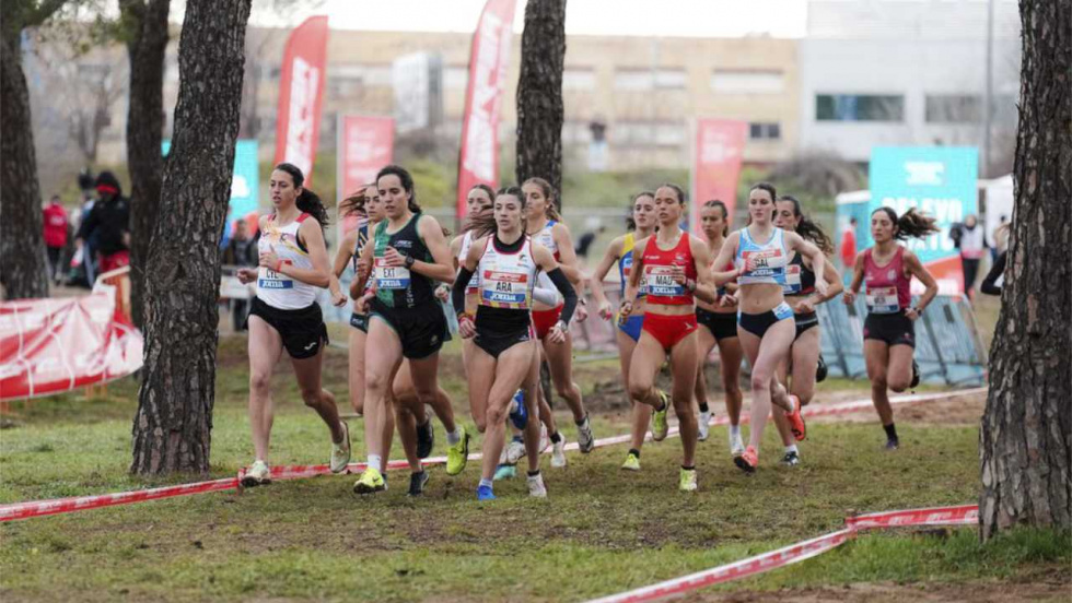 La Selección Gallega de Atletismo parte hacia el Campeonato de España de campo a través con 53 atletas