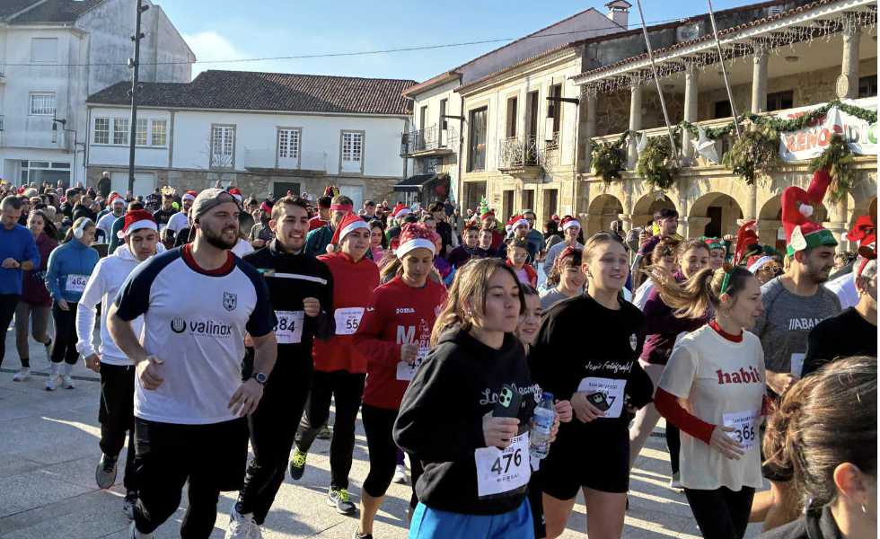 Cerca de 600 personas despidieron el año en la San Silvestre solidaria de O Rosal