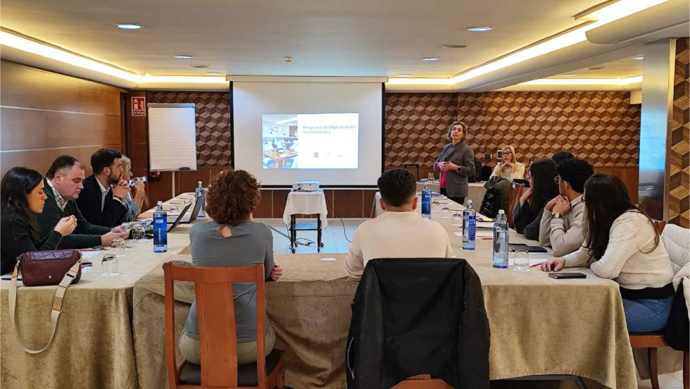 Cerca de 900 personas se formaron en hostelería en Pontevedra durante 2025