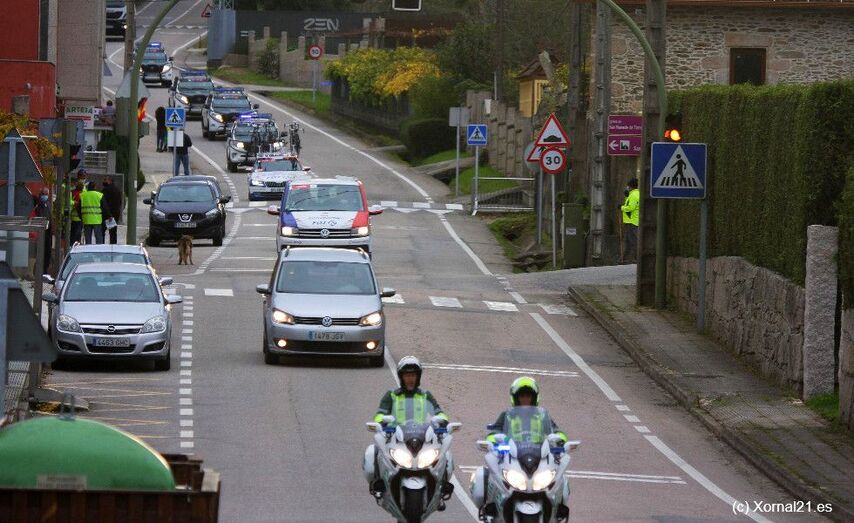 Unidades de la Guardia Civil durante la Vuelta Ciclista a Espa&ntilde;a 2020