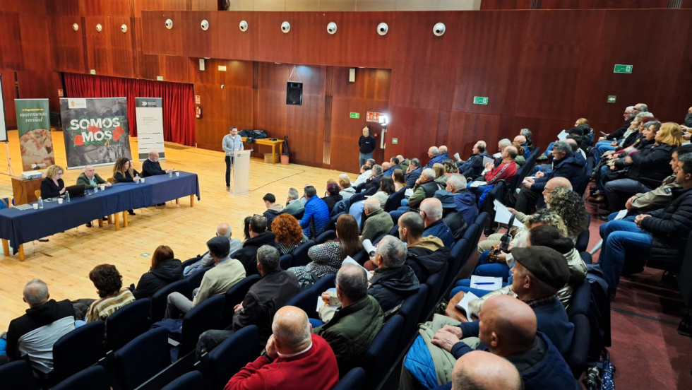 Mos reúne a comunidades de augas y vecinos para agilizar la llegada de más de 200.000 euros en ayudas provinciales