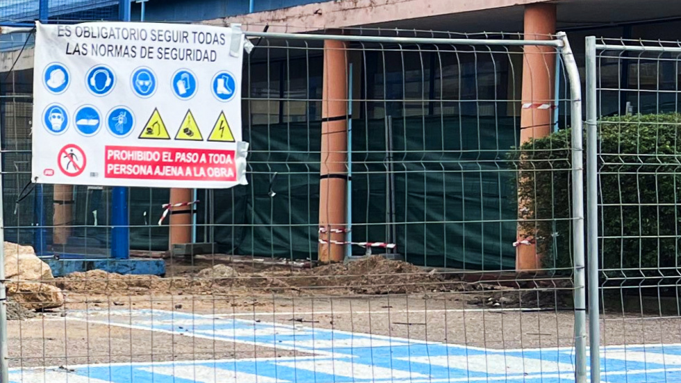 O Porriño cubre sus pistas de pádel y renueva el polideportivo con 450.000 euros