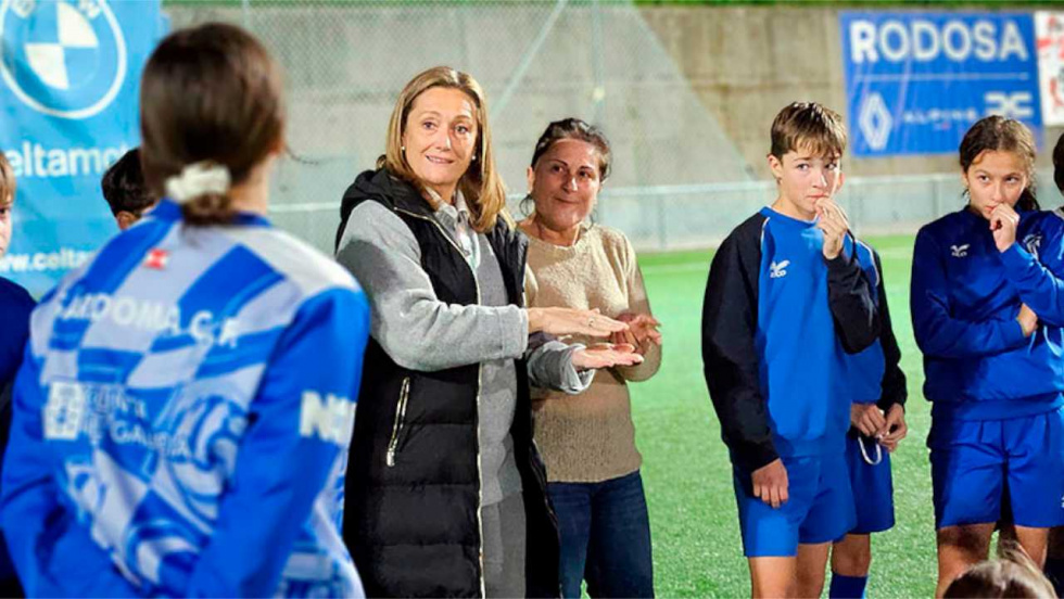 La Diputación de Pontevedra culmina la reforma del campo de Sárdoma