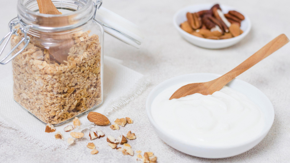 El yogur griego: más proteínas y calcio, pero también un 68% más de calorías que el tradicional