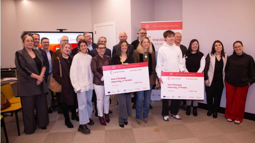 Una 'app' para 'campers' y otra para pymes ganan el Impulsa Start Up