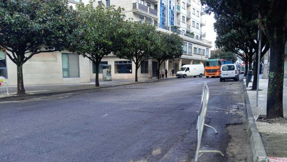 Vecinos de Ponteareas, atrapados en sus garajes por unas obras sin aviso
