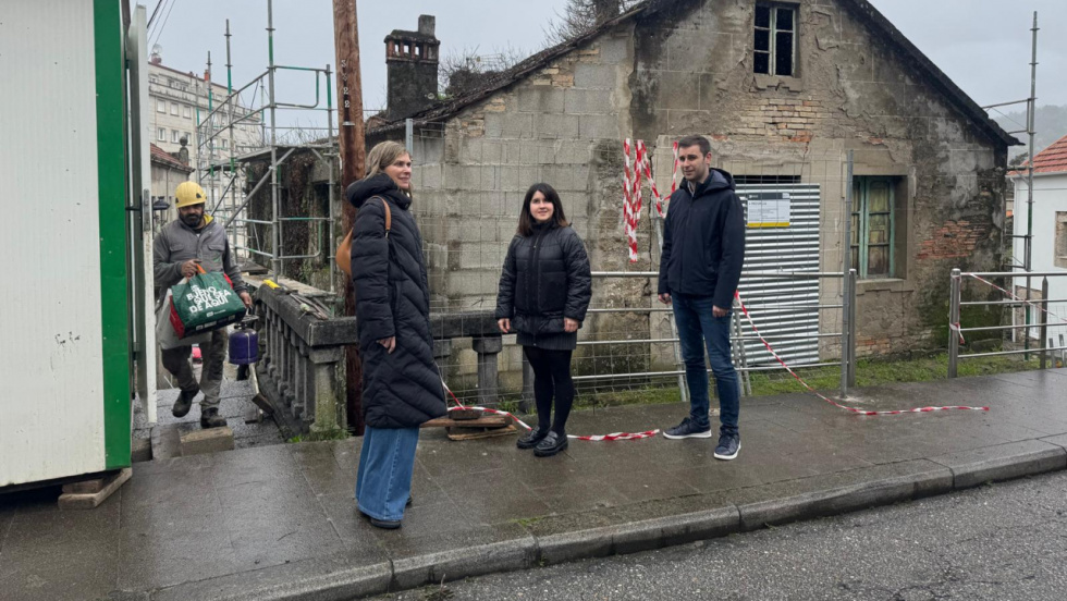 Ponteareas rehabilitará un edificio en ruínas de la Praza Vella para albergar la Oficina de Turismo y el Museo del Corpus