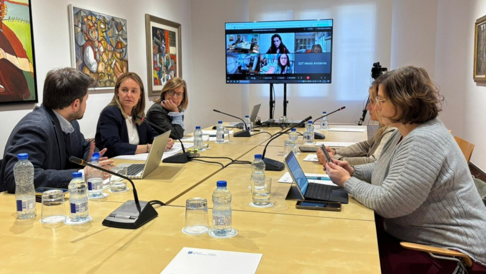 Galicia y otras nueve comunidades costeras crearán un grupo de trabajo para diseñar una nueva Ley de Costas