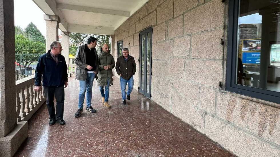 El Centro Cívico de Porriño renueva ventanas con 150.000 euros de fondos europeos