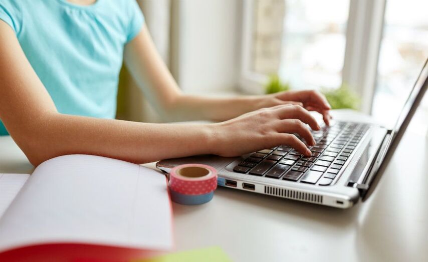 6 de cada 10 padres españoles con hijos mayores de 12 años no consideran necesario supervisar el uso que hacen de la tecnología