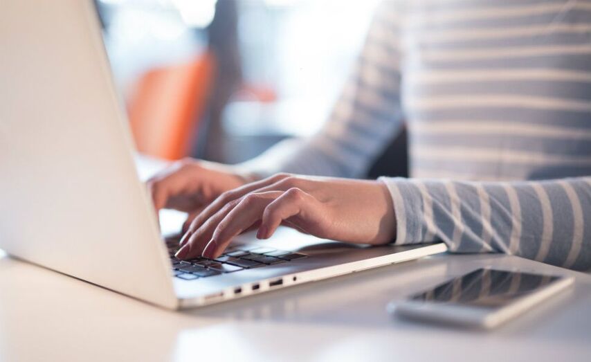 Se se te&ntilde;en que realizar tr&aacute;mites urxentes na demanda, poder&aacute;n facerse a trav&eacute;s da oficina virtual ou chamando &aacute; correspondente oficina