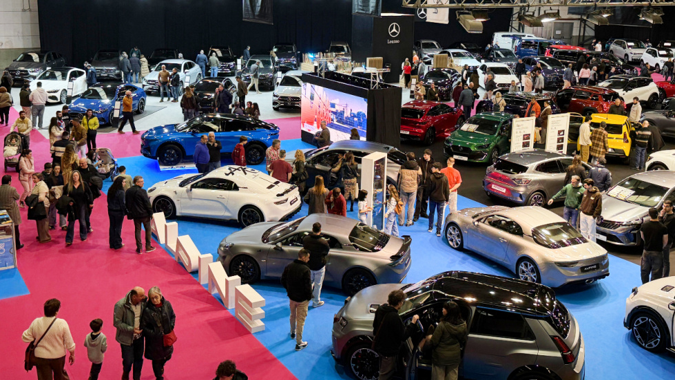 El Tesla Cybertruck y las marcas chinas arrasan en el Salón del Automóvil de Vigo