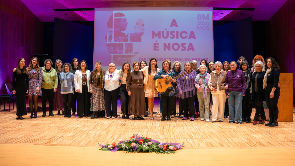 Un emotivo homenaje a las pioneras de la m&uacute;sica pone el broche de oro al 8M en Mos
