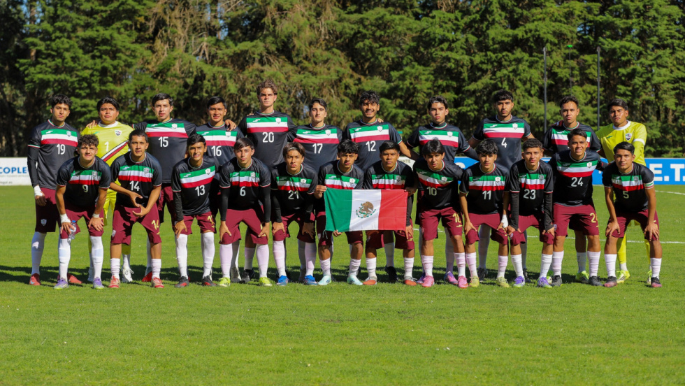El Tyde celebra su partido de centenario con una fiesta del fútbol ante la selección mexicana sub-19