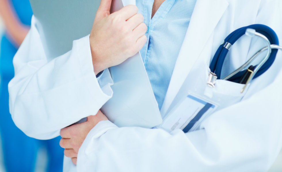 Dos médicas gallegas, entre los 50 mejores especialistas de la medicina privada en España