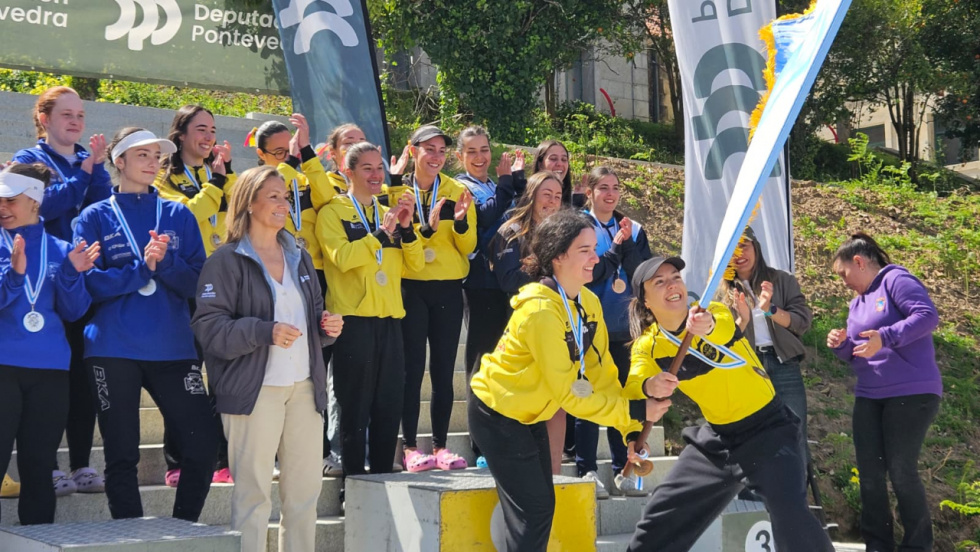Luisa Sánchez reivindica el remo base en la entrega de premios del Provincial de Bateis
