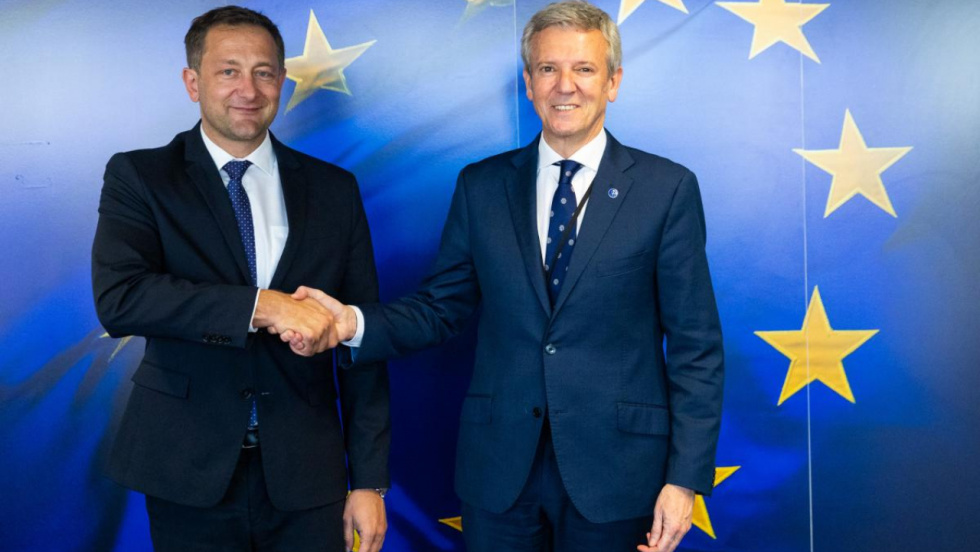 Rueda reclama en Bruselas controles estrictos para proteger al campo gallego del acuerdo con Mercosur