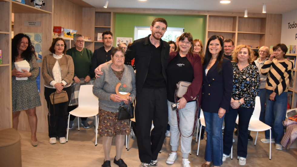 Mos celebra el Día de la Poesía con un homenaje al poeta Samuel Merino por su proyección nacional