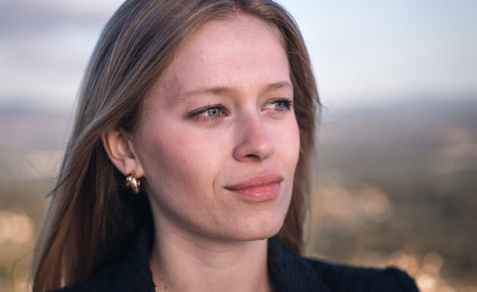 A candidata popular, Lara Meneses