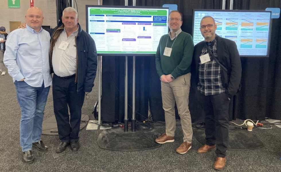 De izquierda a derecha: Miguel &Aacute;ngel Llaneza, Jos&eacute; Ram&oacute;n Lorenzo, Antonio Pato y Adri&aacute;n Ar&eacute;s Luque, en la 75 edici&oacute;n del encuentro anual de la Academia Americana de Neurolog&iacute;a (AAN), que se celebra en Bosto