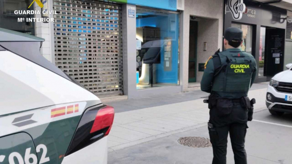 Detenido un exempleado por robar móviles de 23.000 € en Sanxenxo