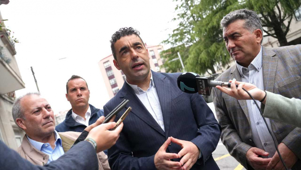 El bus gratuito de Liña Conecta Rural de la Deputación suma 300 usuarios en sus primeros 15 días