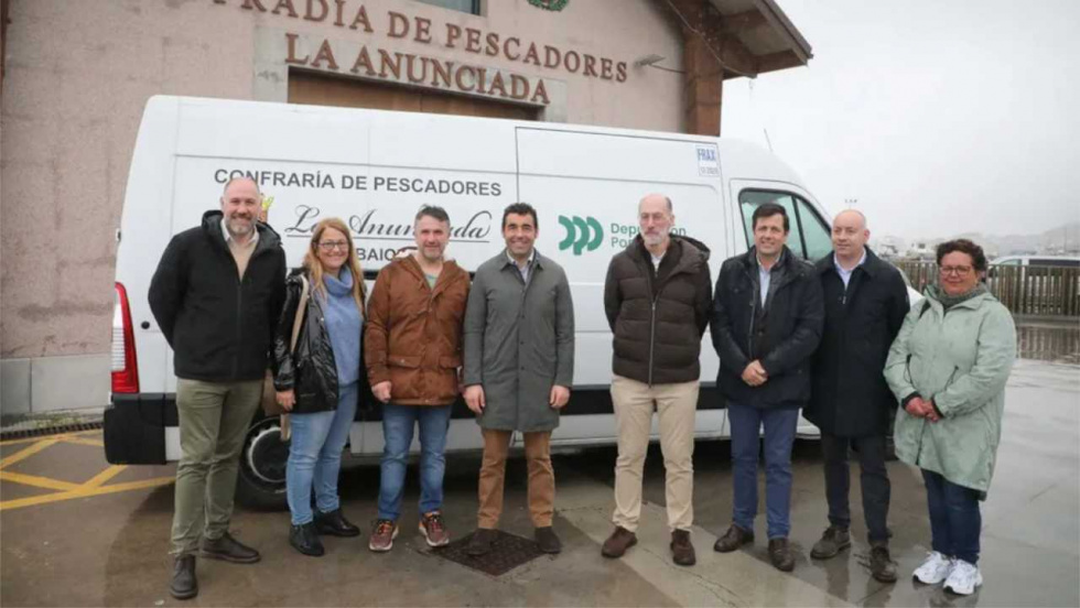 Baiona concede la Medalla de Oro a la Cofradía de Pescadores ‘La Anunciada’
