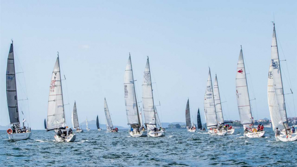 Baiona abre la temporada de cruceros con el Trofeo Verde y casi 50 barcos en liza