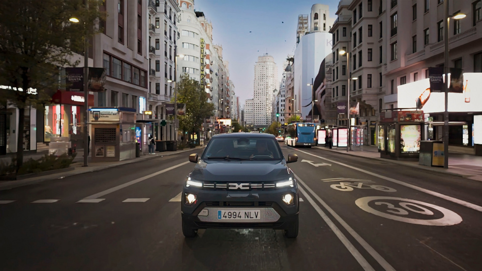 Dacia Spring mejora su plataforma y estrena motores de 70 y 100 CV