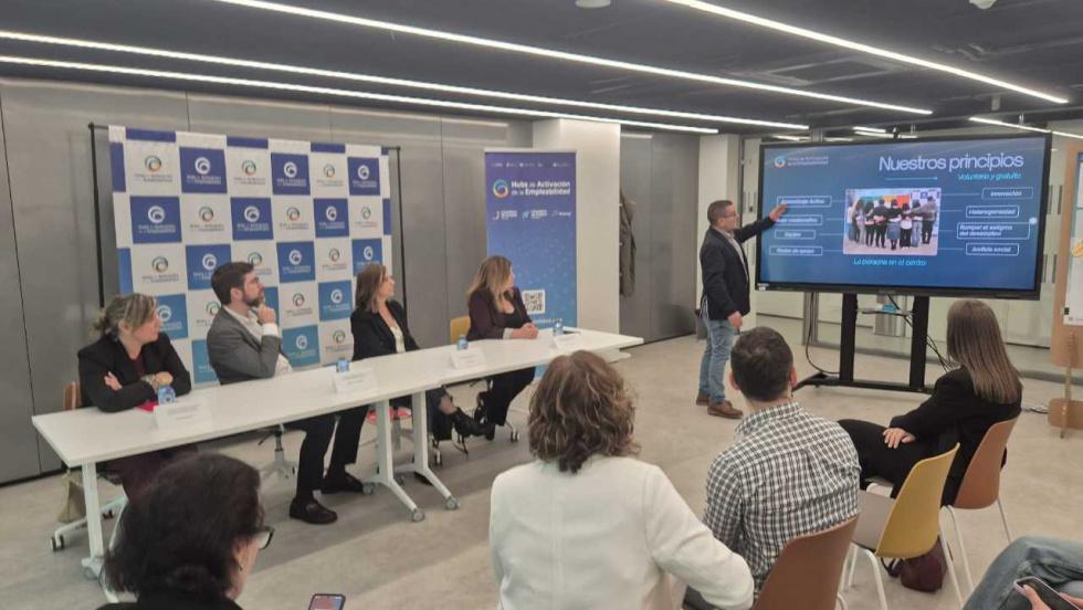 La Xunta destaca el papel de las lanzaderas de empleo para cualificar a desempleados en nuevas tendencias