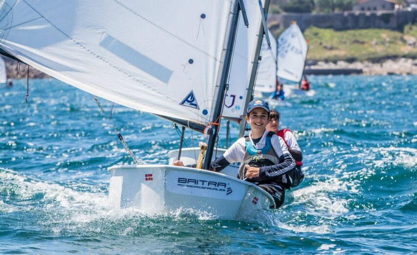 Yago Marquina tras vencer en Optimist A - Foto &copy; Rosana Calvo