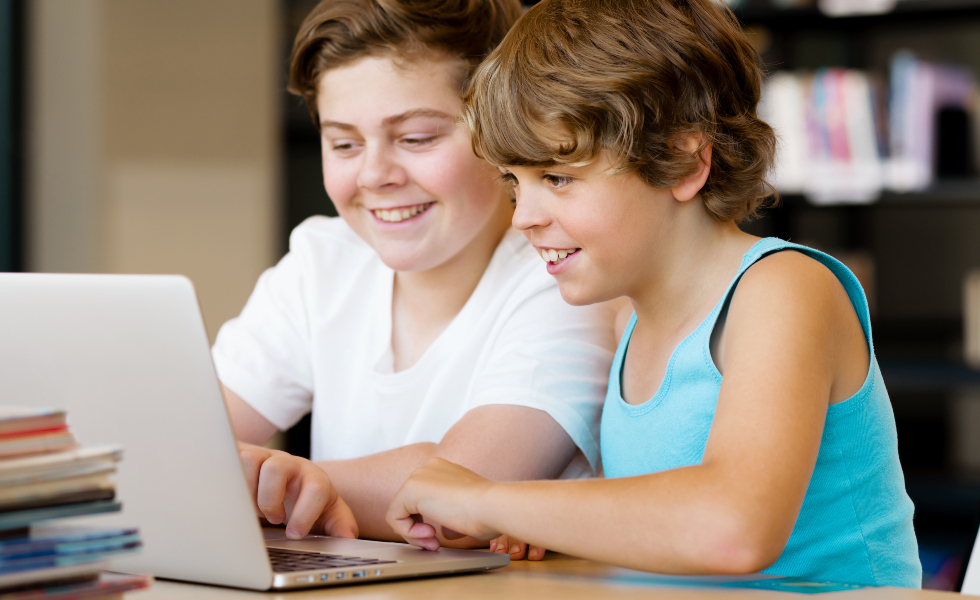 — O Portal Educativo publica a incorporación de 34 centros a este programa   |Image licensed by © Ingram Image