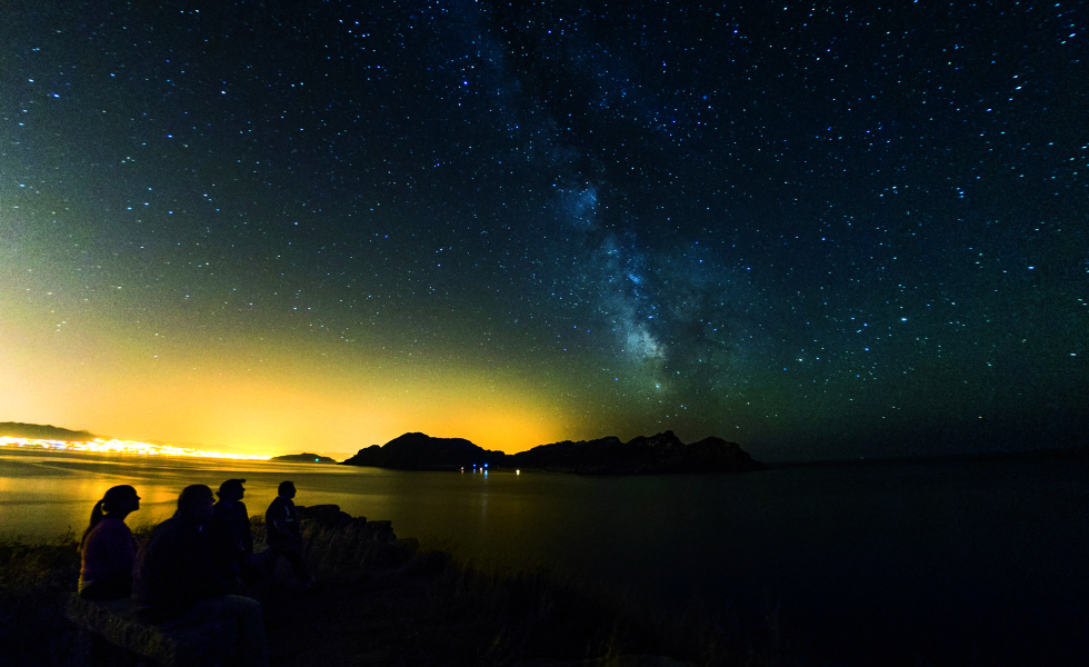 Descubriendo la magia de las estrellas en el Parque Nacional Illas Atlánticas de Galicia