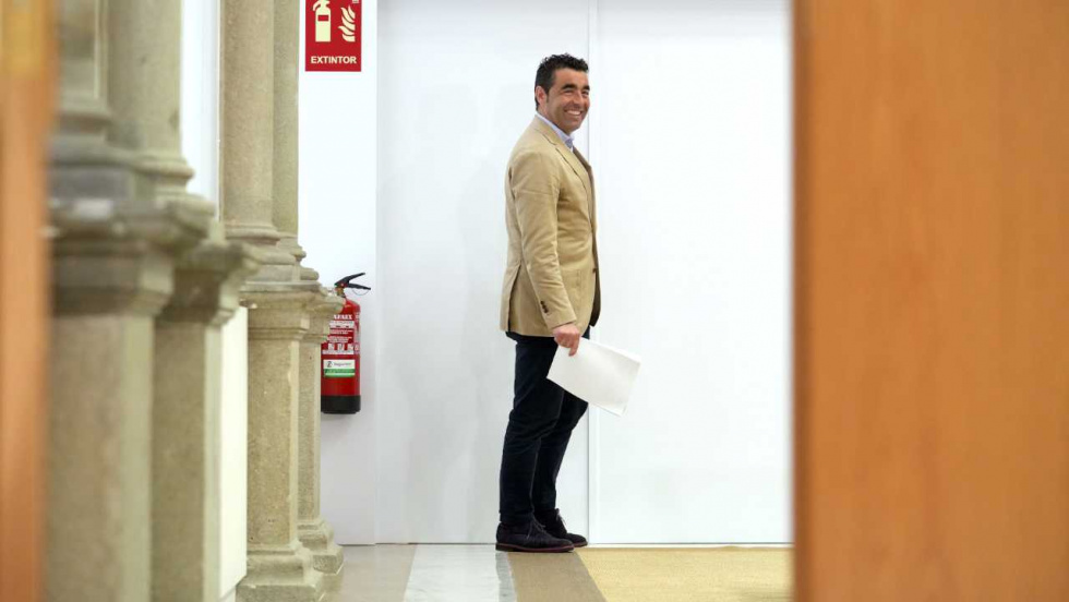 La Deputación destina 870.000 euros a Meis, Valga, O Grove y A Illa para obras viarias, deportivas y parques infantiles