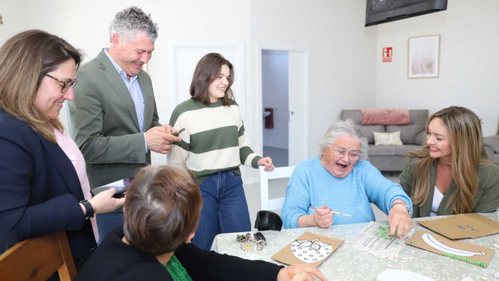 Las casas do mayor ofrecen un modelo de cuidados