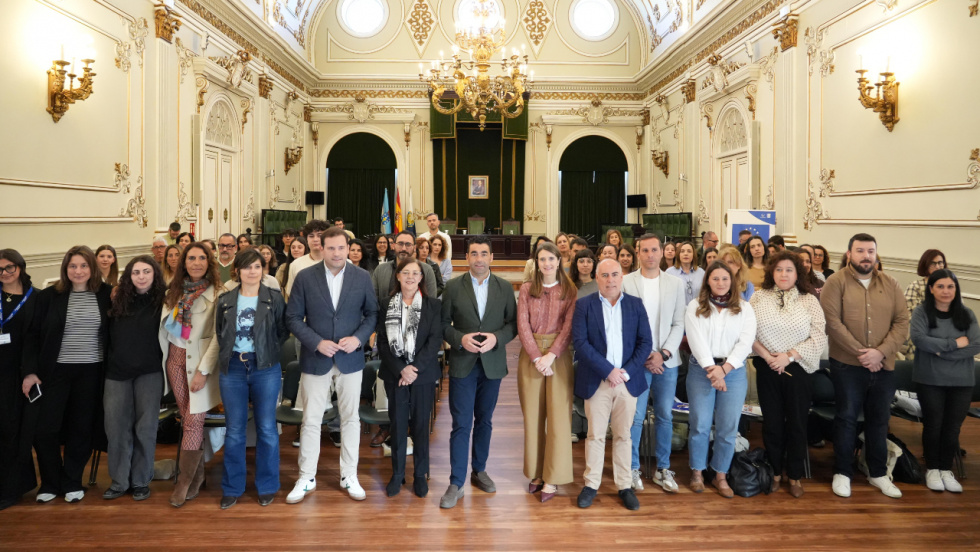 Cerca de setenta jóvenes descubren en el Pazo provincial los recursos europeos para formarse y trabajar