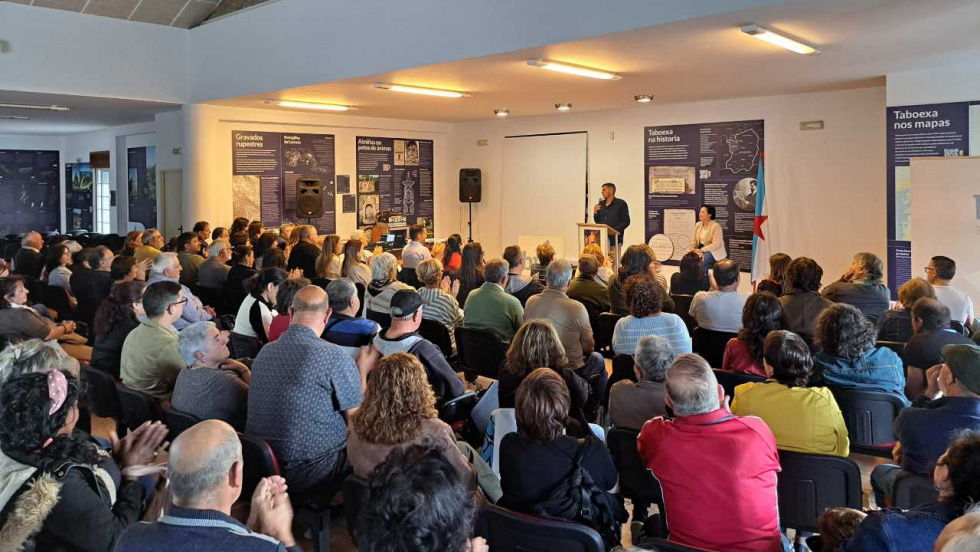 Más de cien personas arropan a Óscar González como candidato del BNG a la alcaldía de As Neves