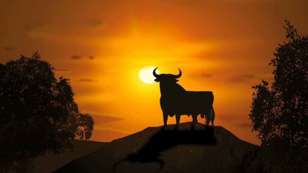 Setenta años mirando al horizonte: el Toro de Osborne cumple siete décadas como icono